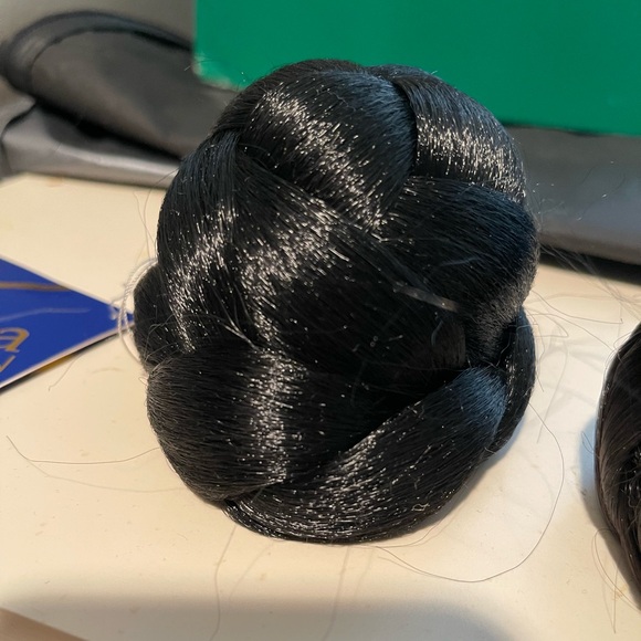 New Blk Braided Hair Extension Bun - Picture 1 of 7